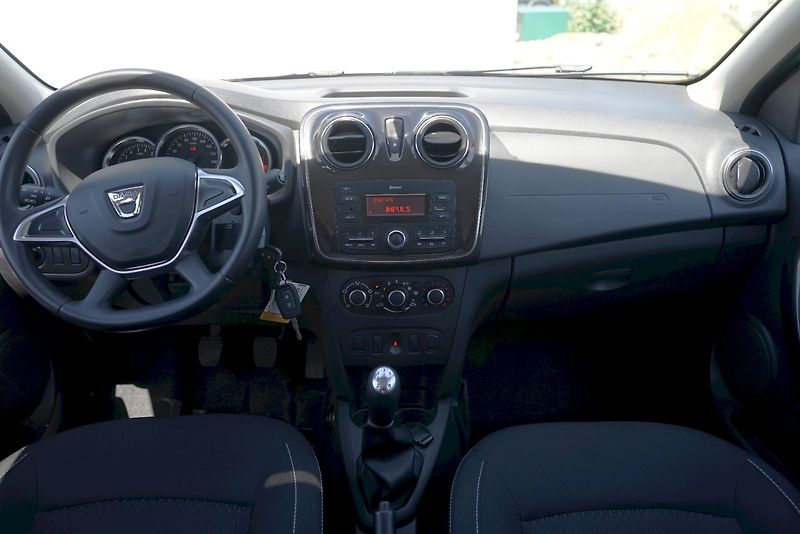 Dacia Logan (2018) 1.0 SCE - tažné - fotka 8 z 22