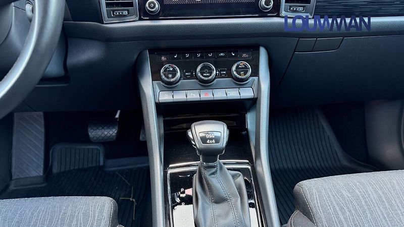 Škoda Kodiaq 2,0 DSG STYLE PLUS AWD - fotka 11 z 32
