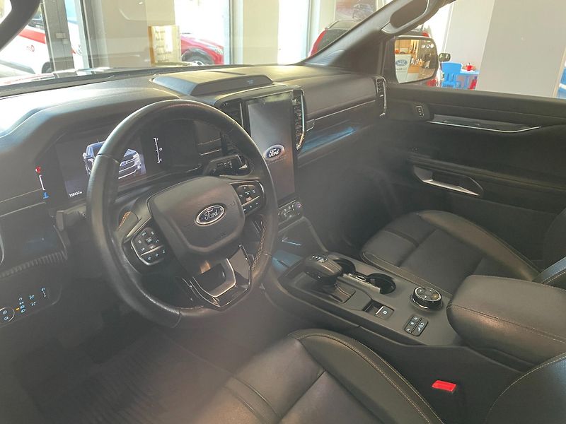 Ford Ranger (2023) Wildtrak 3.0 V6 EcoBlue 177kW - fotka 12 z 30