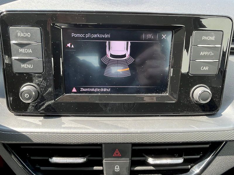 Škoda Kamiq (2023) 1.0 TSI 81 kW Ambition - fotka 23 z 27