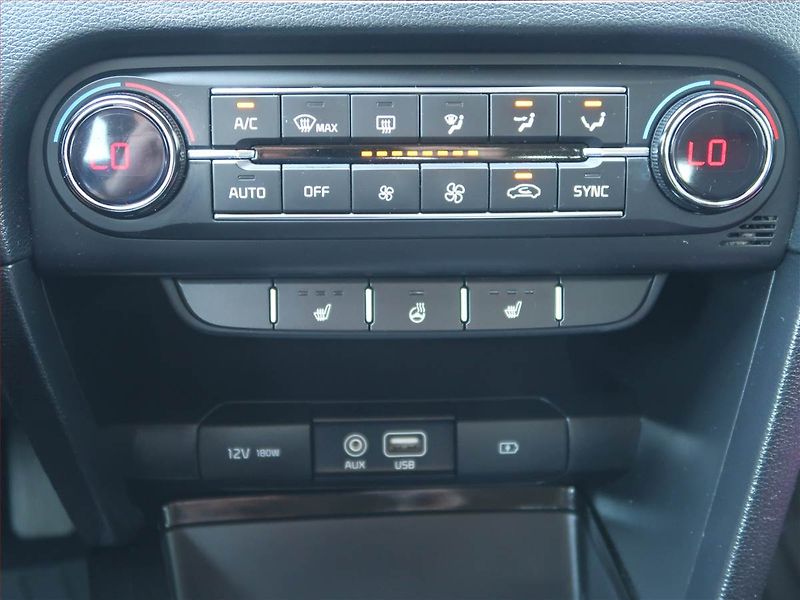 Kia Ceed (2019) Gold 1.6 CRDi, Automat - fotka 17 z 18