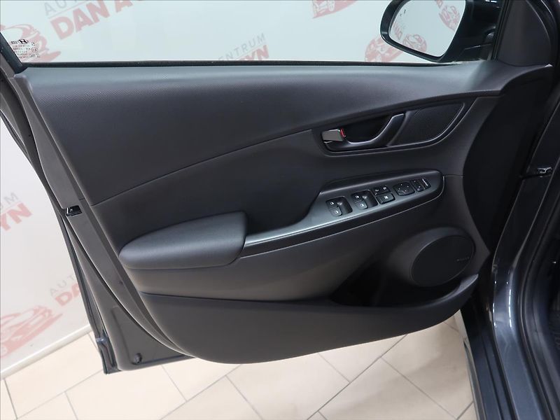 Hyundai Kona 1,6 145 kW N-line 1.majitel - fotka 10 z 35