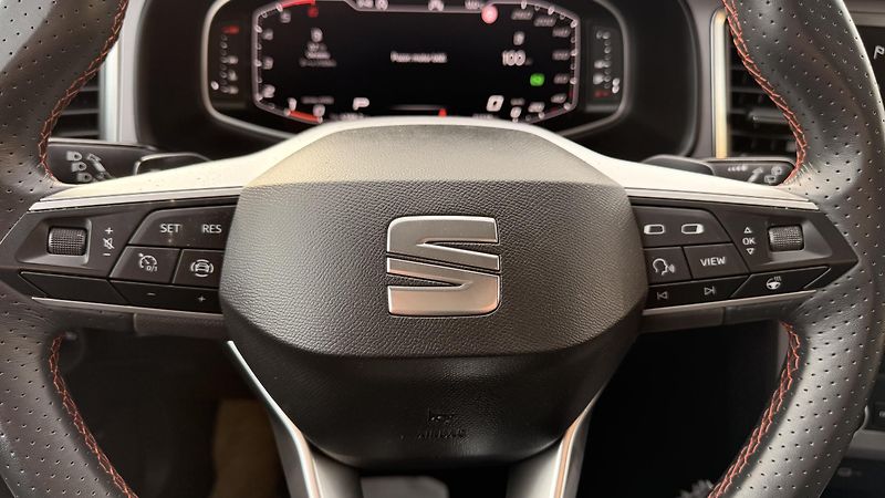 Seat Ateca (2025)  FR 2.0 TDI , AT,LED, ZÁRUKA - fotka 48 z 57