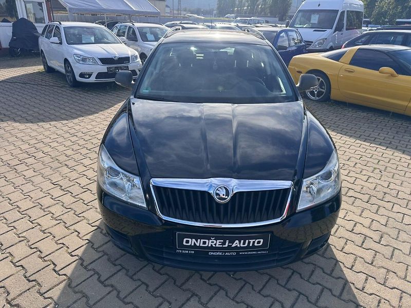 Škoda Octavia (2011) 1,4 TSI 90 KW 1. MAJ STK KM - fotka 9 z 46
