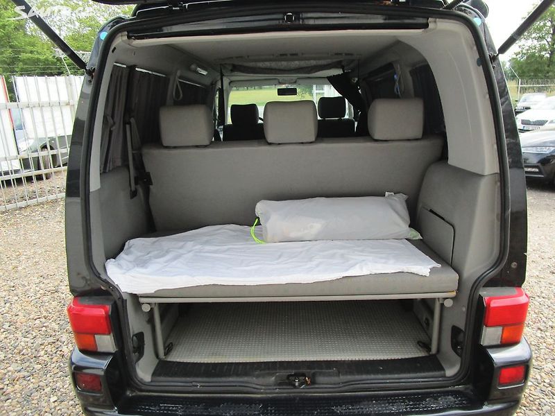Volkswagen Multivan 2,5TDI-111KW - NOVÁ STK - fotka 12 z 22