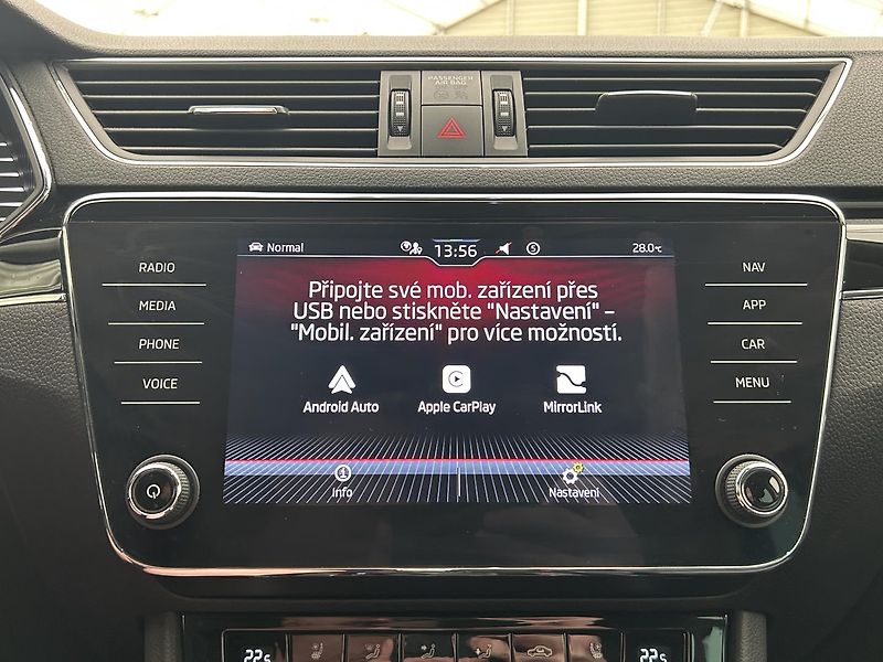 Škoda Superb 2.0 TDI L & K - fotka 10 z 35