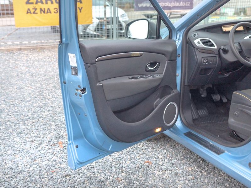 Renault Scénic (2010) ČR 1.5DCI 81KW NAVI – AUTOMAT - fotka 10 z 42
