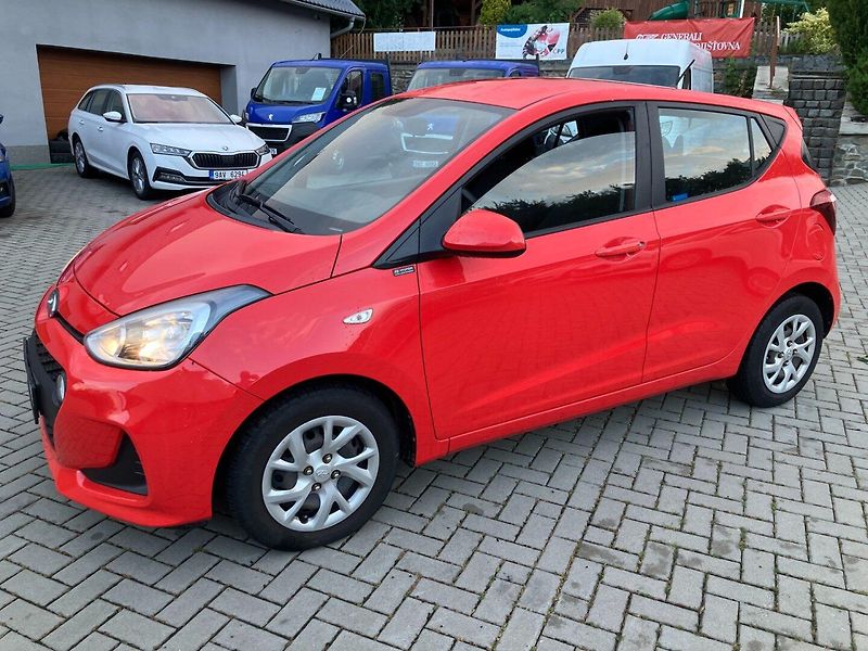 Hyundai i10 (2019) 1.0 FAMILY CLUB KLIMA 1.MAJ.ČR - fotka 8 z 22