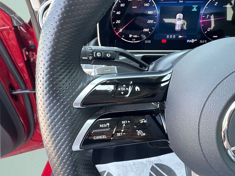 Mercedes-Benz Třídy C d AMG paket - fotka 18 z 21