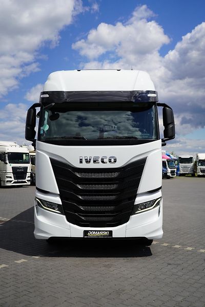 Iveco S-WAY (2021) 420 / E 6 / KONTENER + WINDA / - fotka 14 z 47