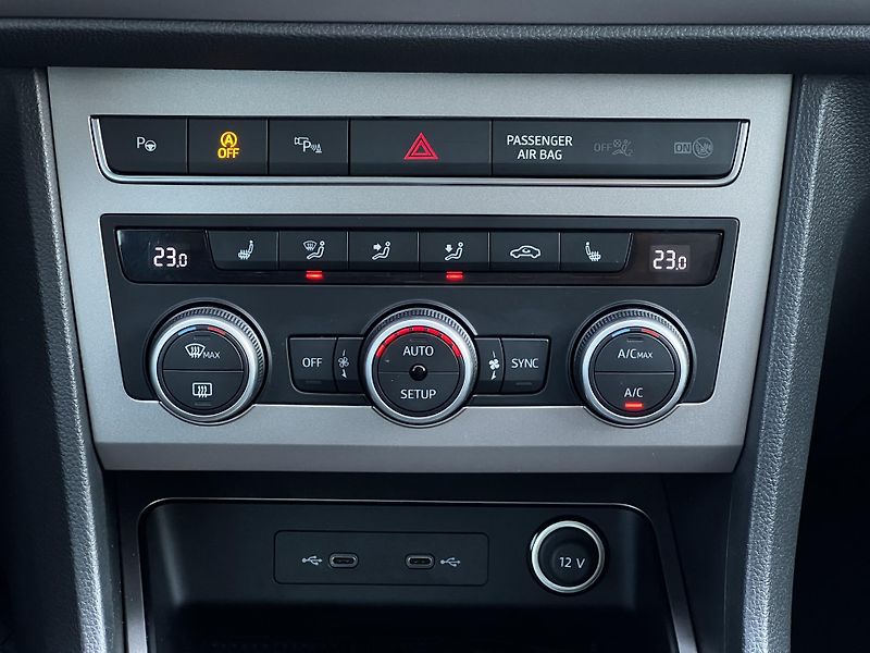 Seat Ateca 2.0TDI DSG 4x4 Xperience TZDPH - fotka 14 z 27