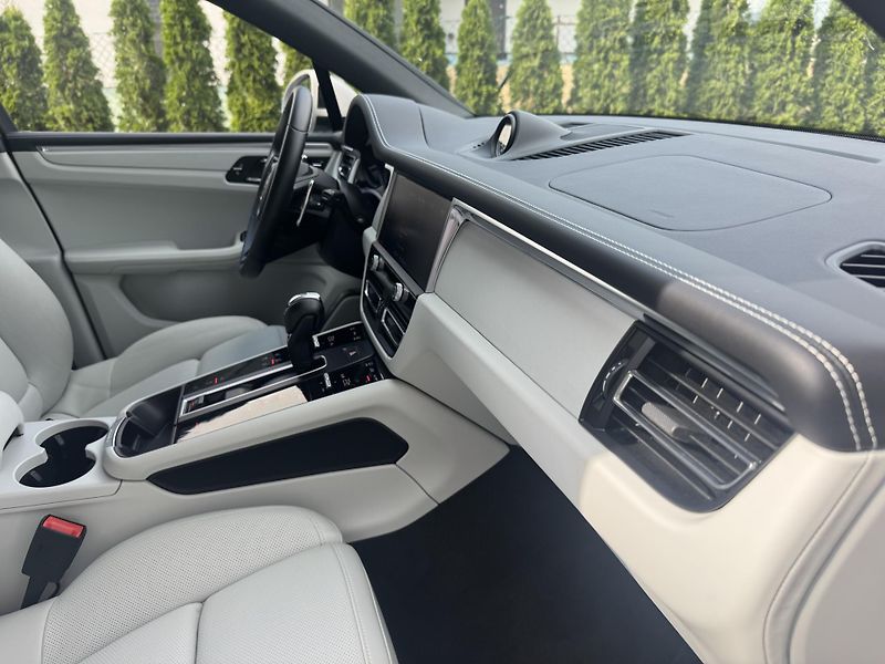 Porsche Macan (2023) S V6 MAX VÝBAVA 1.majitel PPF  - fotka 13 z 20
