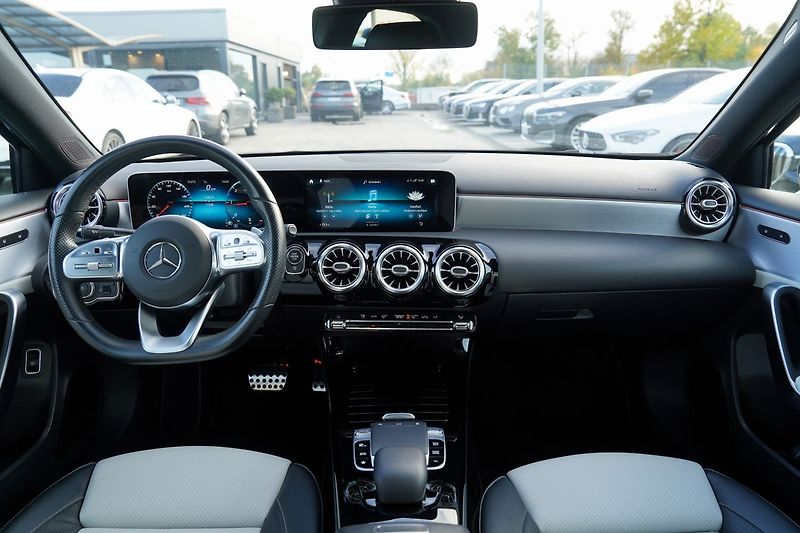 Mercedes-Benz Třídy A A 180d AMG/7AT/kůže/Designo/ČR - fotka 22 z 37