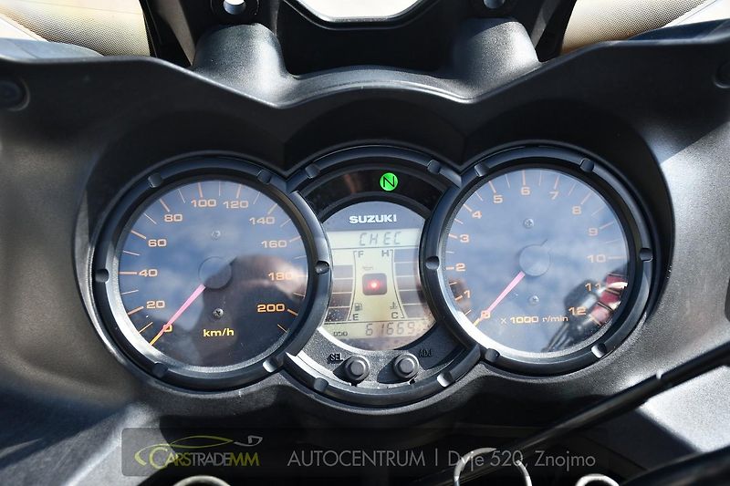 Suzuki Ostatní V-STROM 650 - fotka 8 z 14