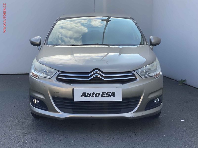 Citroën C4 (2013) 1.4 VTi, ČR, AC, tempo - fotka 2 z 16
