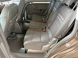 Volkswagen Touran (2014) 2.0TDi, AC, park.čidla - náhled 10