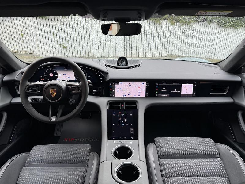 Porsche Taycan TURBO S-CARBON-MASÁŽE-BURMESTE - fotka 13 z 38