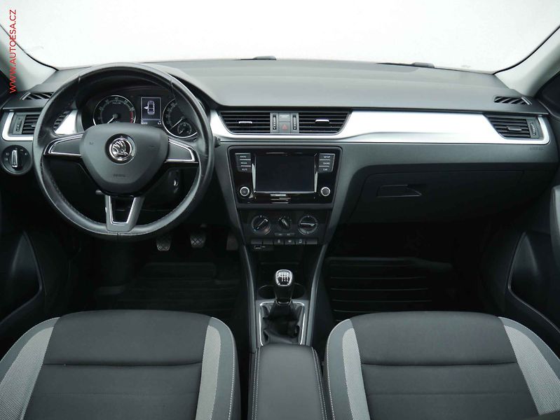 Škoda Rapid (2019) 1.0 TSI, ČR, Ambition - fotka 8 z 12