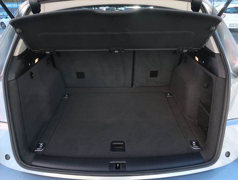 Audi Q5 (2011) 2.0 TDI, 4X4, Automat, ČR - fotka 14 z 20