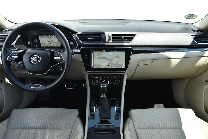 Škoda Superb 2.0TDi 147kW DSG L&K ČR - fotka 13 z 36