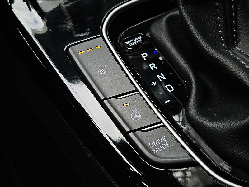 Hyundai i30 1,0 T-GDi 73kW, Smart Climate - fotka 26 z 33