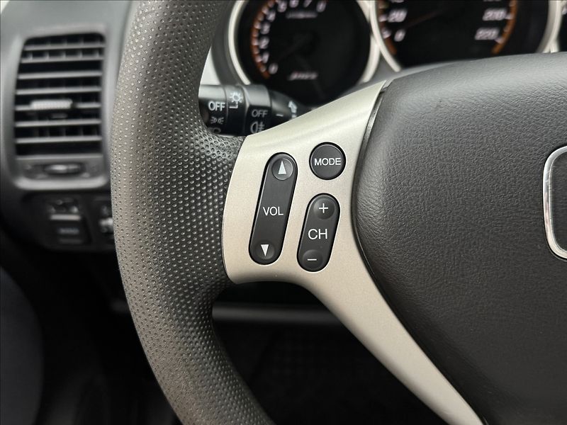 Honda Jazz 1,3 i DIGIKLIMA NOVÁ STK ČR - fotka 10 z 29