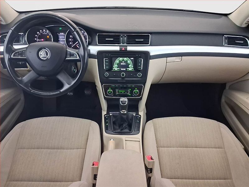 Škoda Superb (2014) 2.0 TDI, Serv.kniha, Navi - fotka 18 z 19