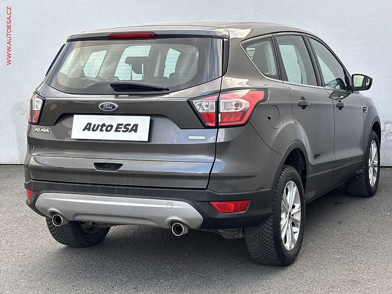 Ford Kuga (2019) 1.5EB, Bixen, navi, park - fotka 4 z 17