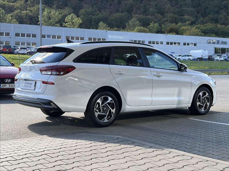 Hyundai i30 (2026) 1,0 T-GDI  WG FL Go Czech - fotka 3 z 22