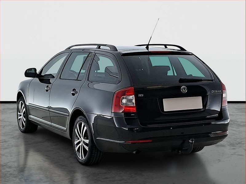 Škoda Octavia (2012) 1.6 TDI, Serv.kniha, po STK - fotka 4 z 15