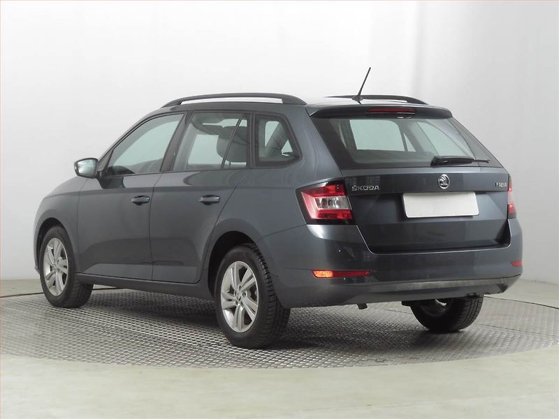 Škoda Fabia (2019) 1.0 TSI, Tempomat - fotka 4 z 19