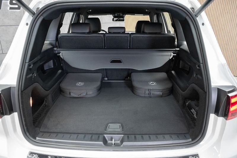 Mercedes-Benz EQB 300 66kWh*4MATIC*AMG*KAMERA*So - fotka 43 z 47