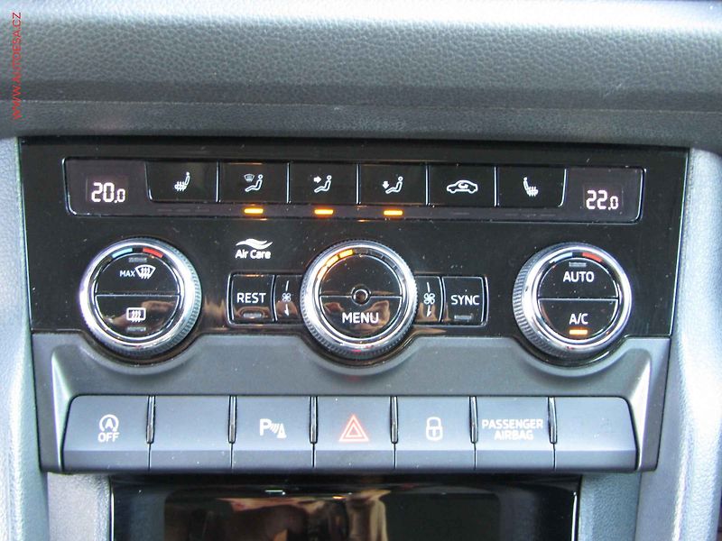 Škoda Kodiaq (2018) 2.0 TSi 4x4, Style, DSG - fotka 17 z 20