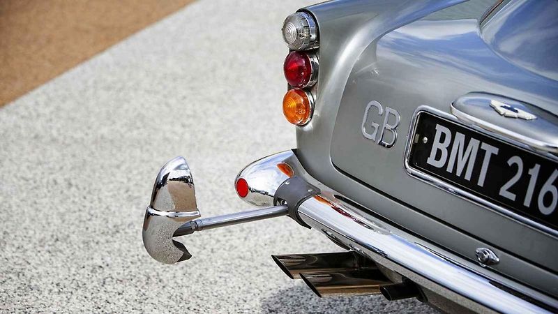Aston Martin DB5 z filmu Goldfinger
