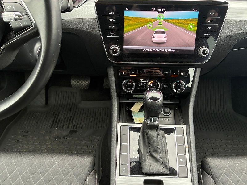 Škoda Superb (2022) AMBITION 2.0TDI 110kW DSG CZ - fotka 10 z 11