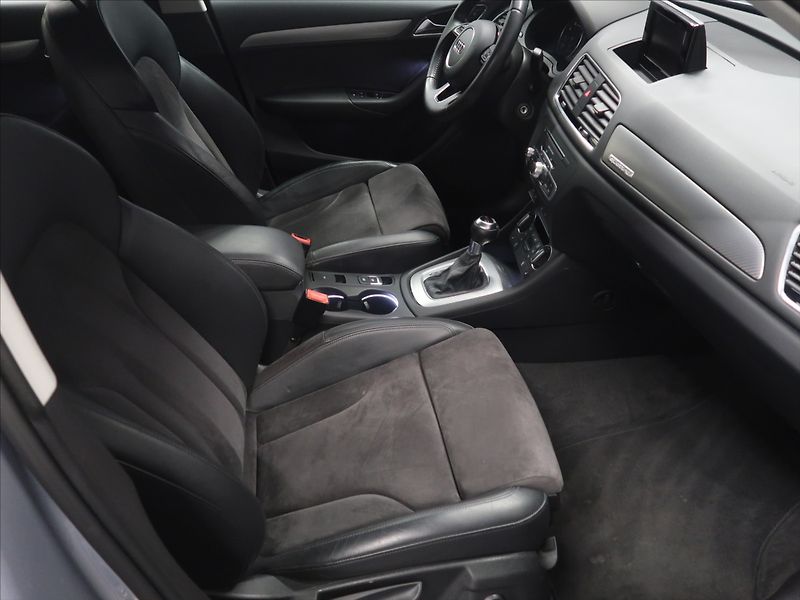 Audi Q3 2,0 TFSi 162 KW S-tronic Quatt - fotka 10 z 29