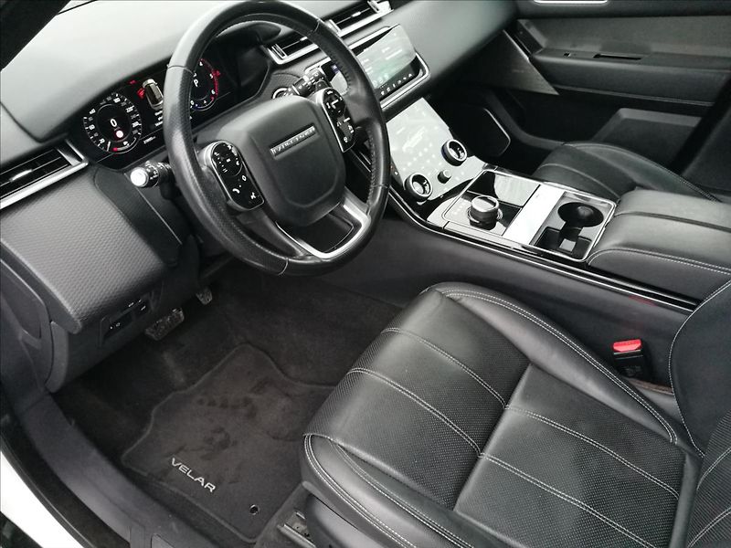 Land Rover Range Rover Velar 3,0 D300 SE - fotka 12 z 22