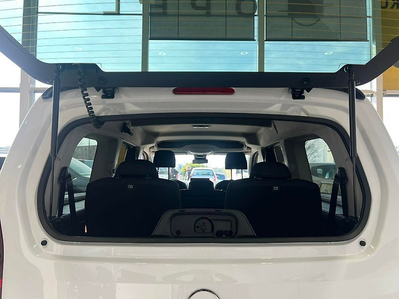 Opel Combo (2026) L2 Eleg.Pl. 1,5CDTi MT6-7 míst - fotka 24 z 27
