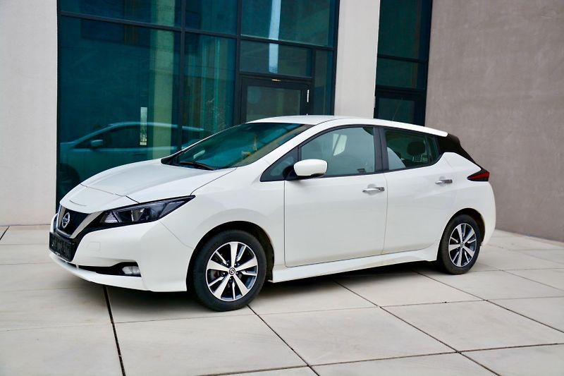 Nissan Leaf (2020) Acenta 110KW 1 MAJITEL KAMERA  - fotka 5 z 40