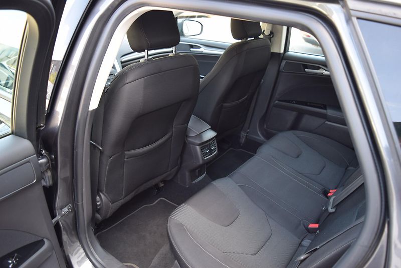 Ford Mondeo (2018) 2.0TDCI 110kw BUSINESS LED TAŽ - fotka 17 z 49