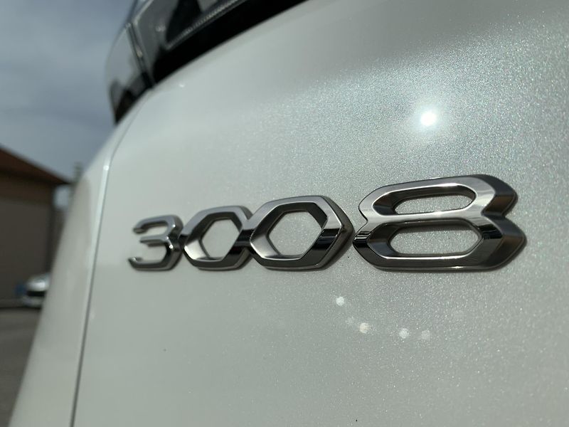 Peugeot 3008 GT 1.6 PHEV 165kW EAT8 - fotka 28 z 33