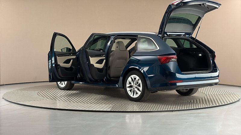 Škoda Octavia 2.0 TSI DSG 4x4 Style Combi - fotka 7 z 27