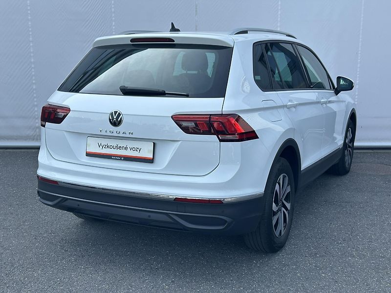 Volkswagen Tiguan 2,0 TDI 110 kW Business Premiu - fotka 2 z 22