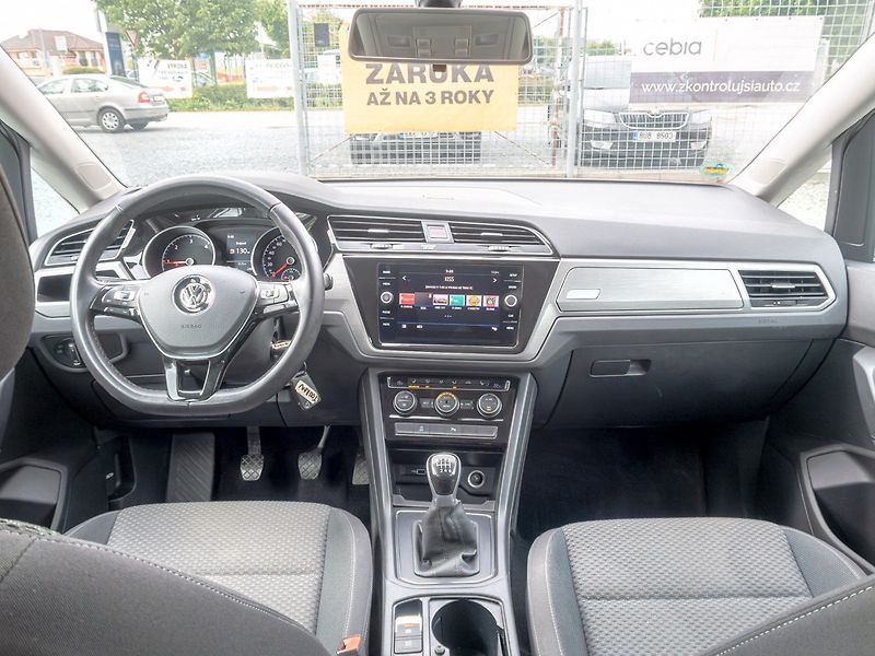 Volkswagen Touran (2019) 2.0TDI 110KW – Cebia 5*! - fotka 15 z 53