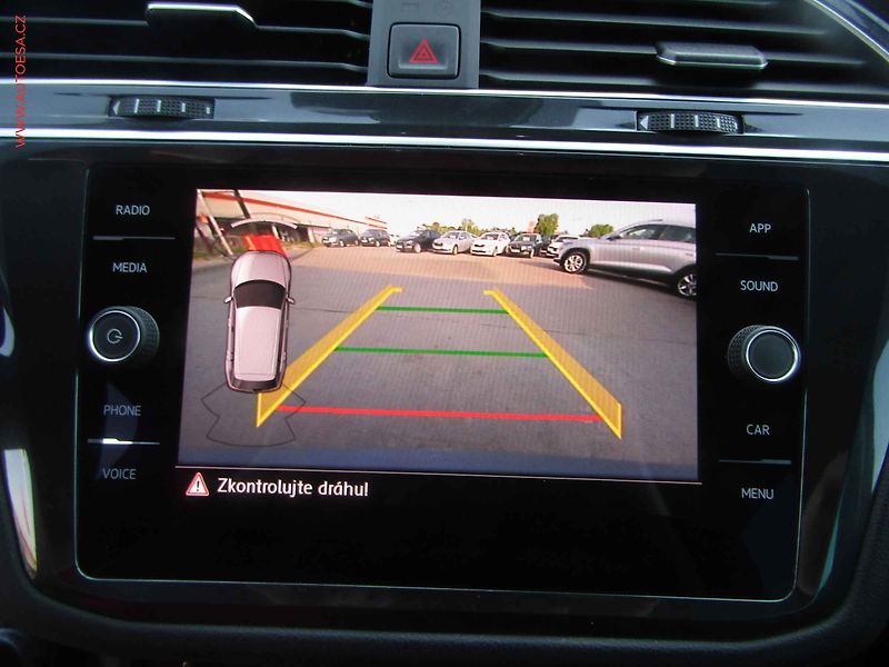 Volkswagen Tiguan (2019) 2.0 TDi, 2.maj,ČR, LED - fotka 16 z 20