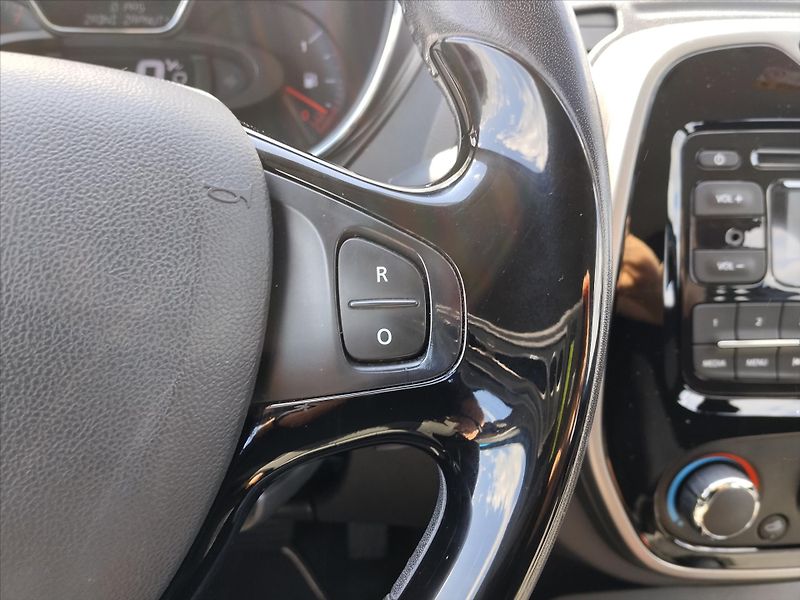 Renault Captur 1,2   1.2TCe 87Kw, Automat - fotka 7 z 26