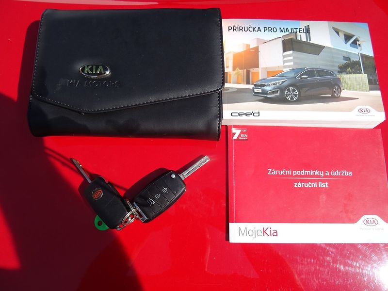 Kia Ceed (2016) 1.6CRDi,100kW,NovéČR,klima - fotka 10 z 22