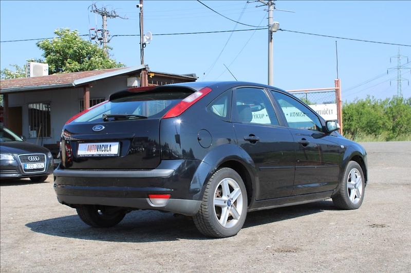 Ford Focus 1,8 i  STK 11/2027, VÝHŘEVY - fotka 5 z 23