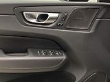 Volvo XC60 B4 AWD DARK PLUS AUT  - náhled 29