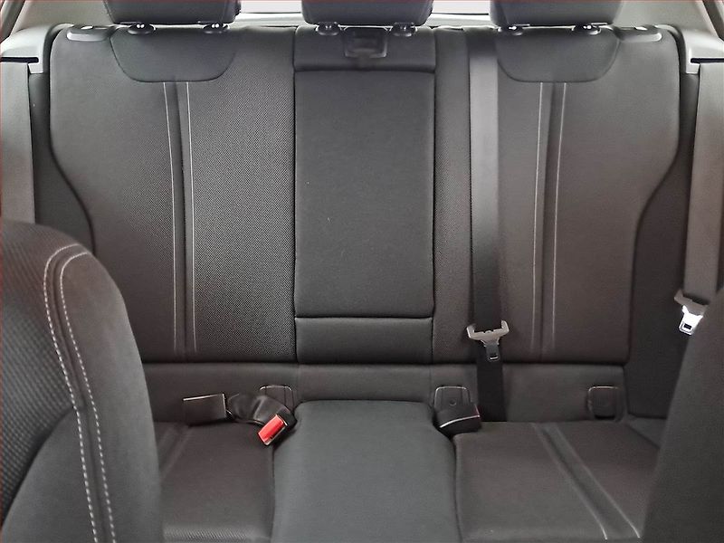 BMW Řada 1 (2016) 118d, Serv.kniha, Tempomat - fotka 10 z 18
